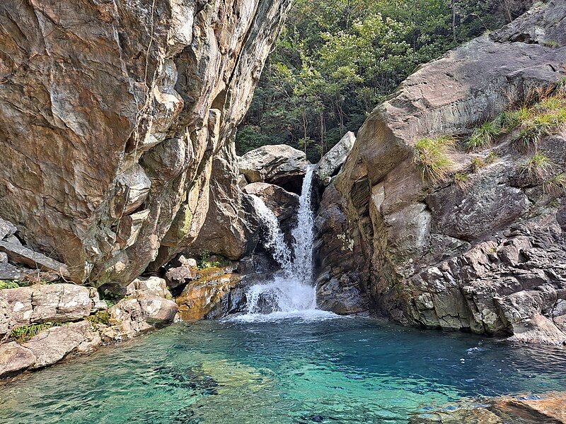 File:Lushan Geopark.jpg