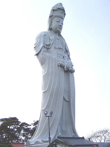 File:Takasaki-byakui-dai-Kannon.jpg