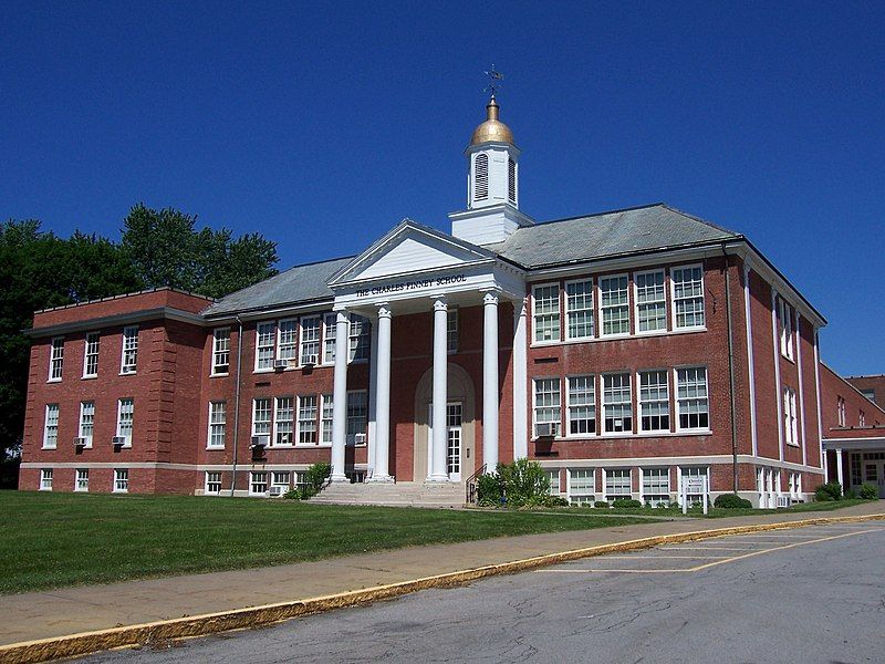 File:TheCharlesFinneySchoolPenfieldNewYork.jpg