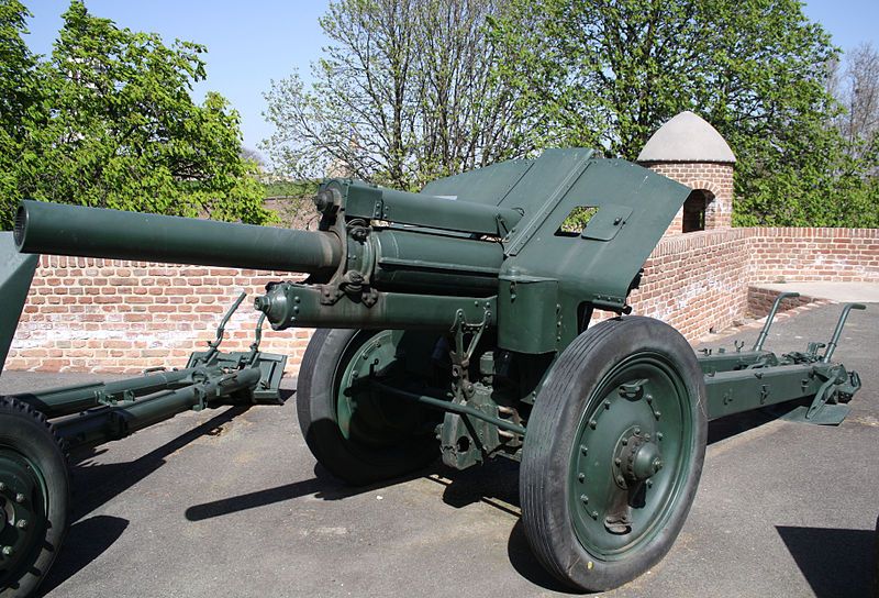 File:122mm M-30 kalemegdan.jpg