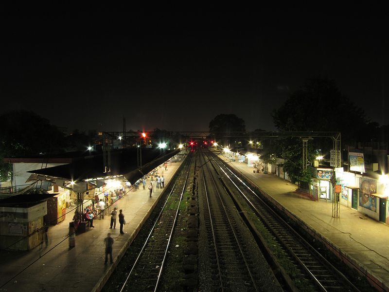 File:Avadi railway station.jpg