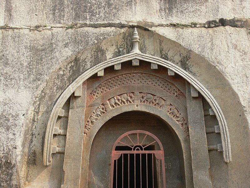 File:Barabar Caves 2.JPG