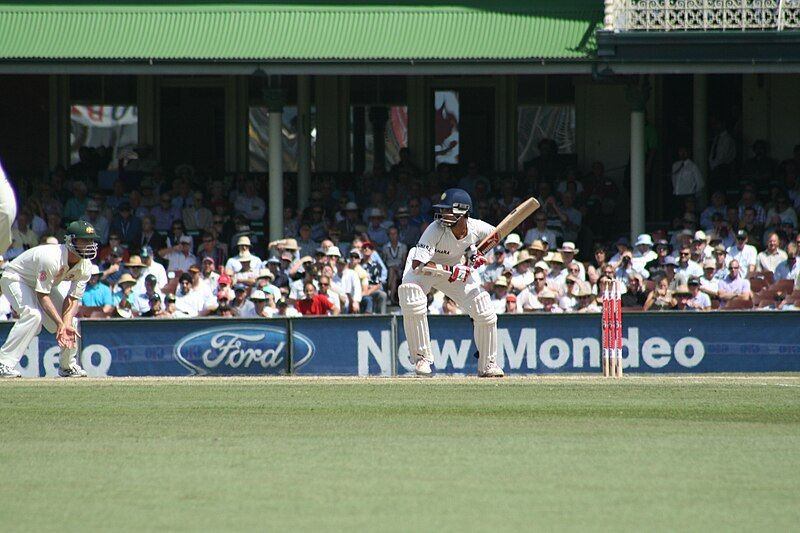 File:Batsman crouches.jpg