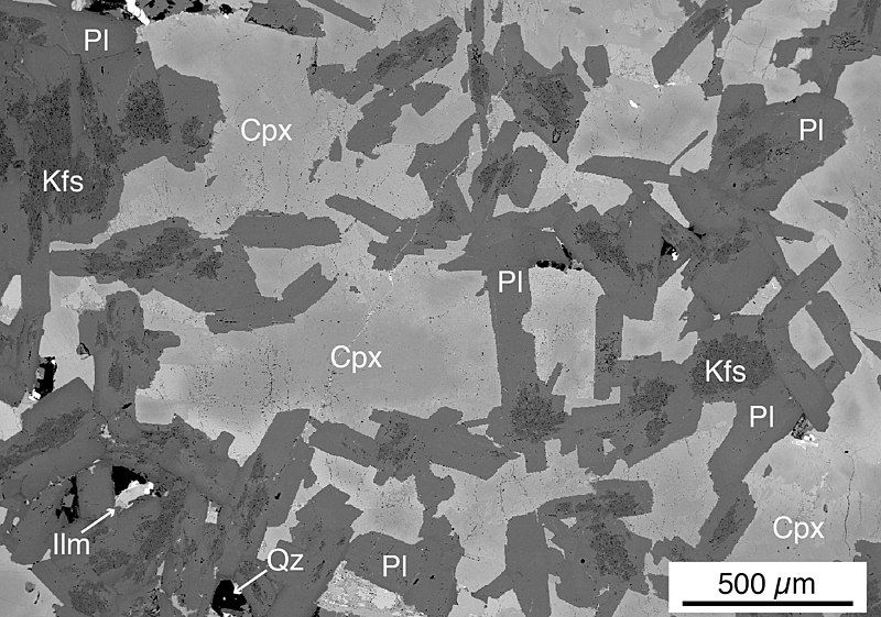 File:Diabase (PYRS-84-3).jpg