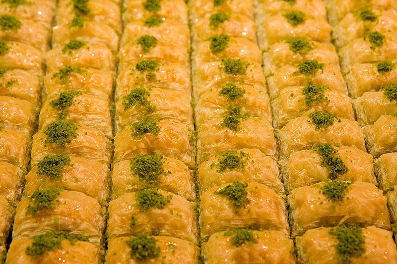 File:Fıstıklı Baklava.jpg