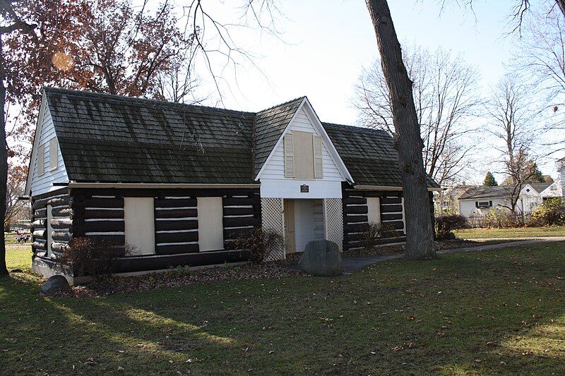 File:GrandLoggeryFrontDotyIslandParkWisconsin.jpg