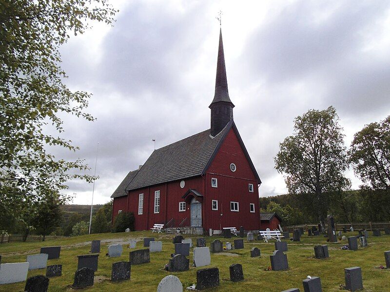 File:Hessdalen kirke (01).JPG