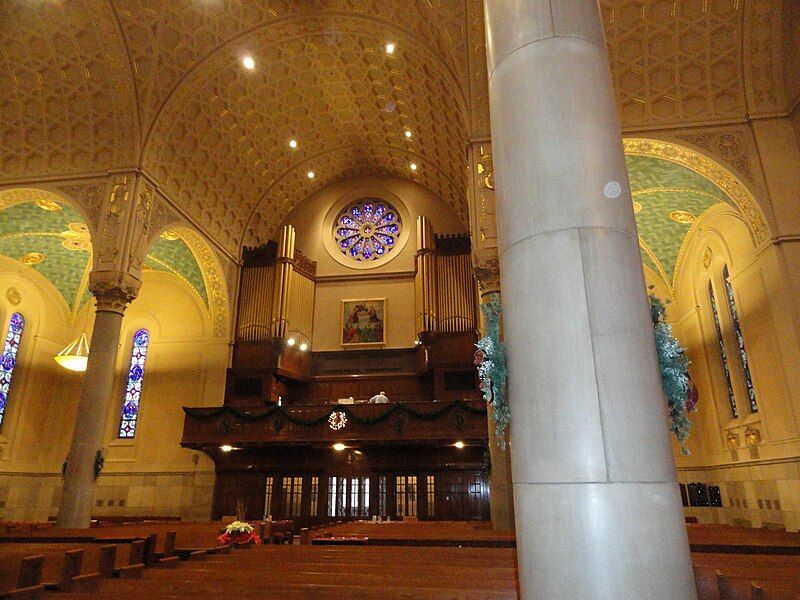 File:HolyNameWRMainOrgan.jpg