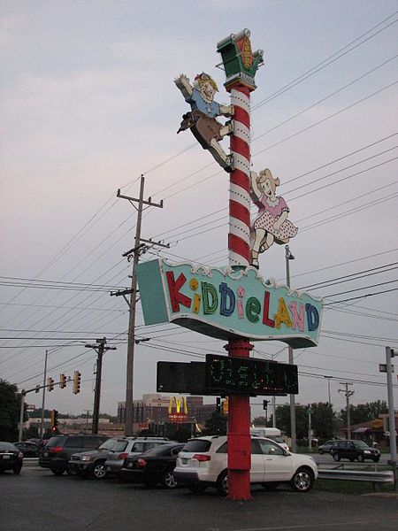 File:Kiddieland 002.jpg