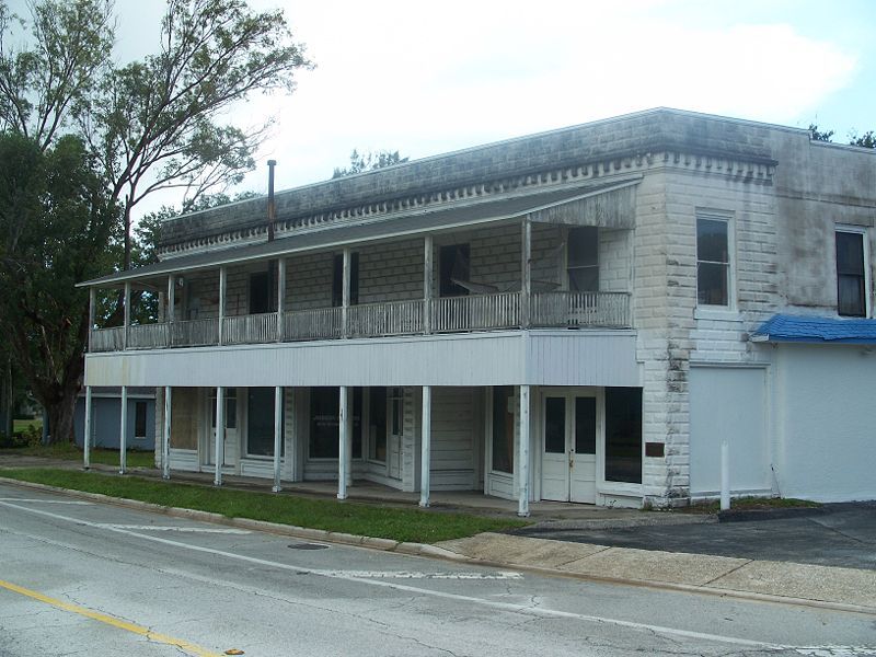 File:Largo Johnson Bldg03.jpg