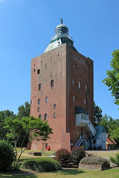 File:Leuchtturm Neuwerk 2018.jpg