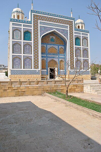 File:Mian-ghulam-shah-kalhoro-kalhora-tomb-02.jpg