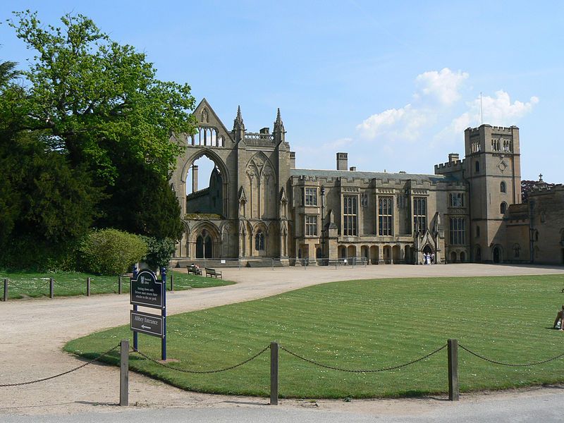 File:Newstead Abbey 02.jpg