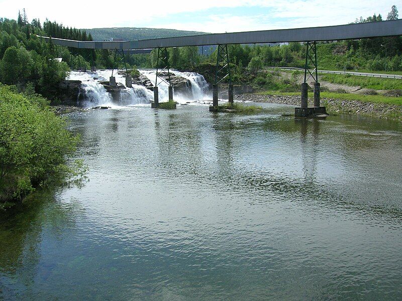 File:Revelfossen B.JPG