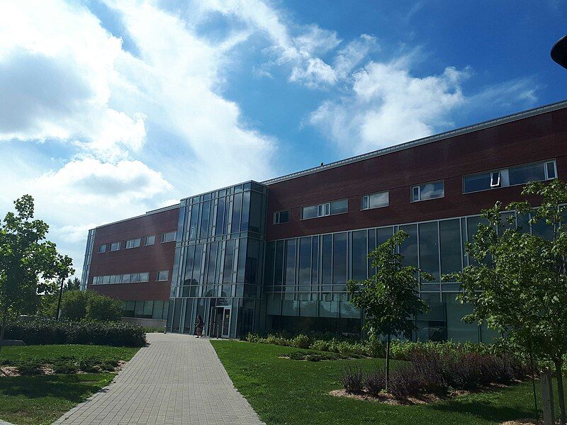 File:Tatham Centre UWaterloo.jpg