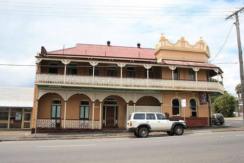 File:Ulster Hotel (2009).jpg