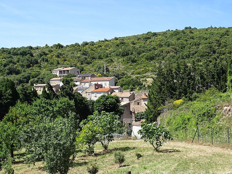 File:VILLAGE DE TRASSANEL.jpg