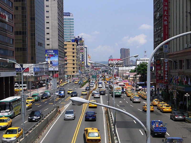 File:Zhongxiao West Road2.JPG