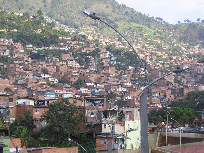 File:Barrio Santo Domingo02.JPG