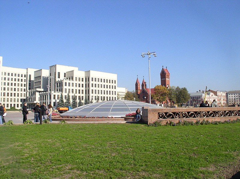 File:Belarus-Minsk-Independence Square-2.jpg