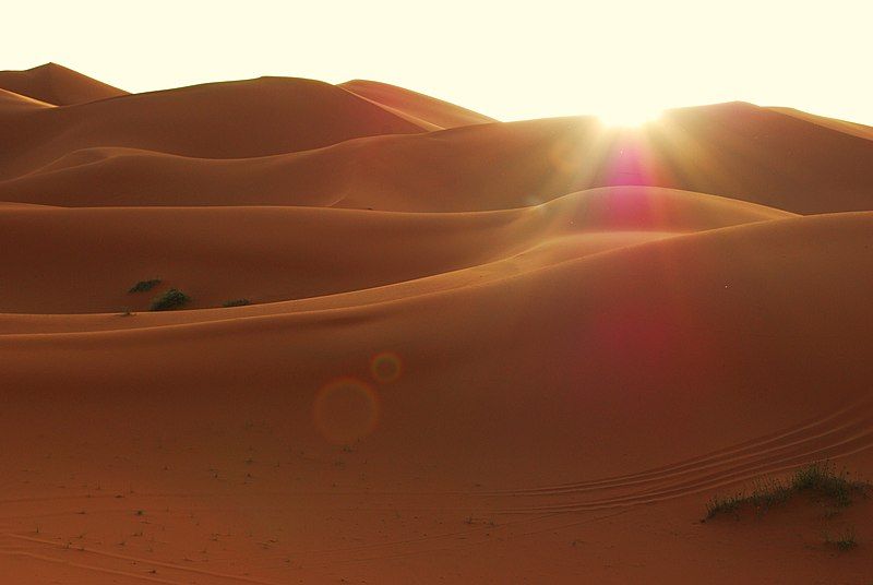 File:Dunes-Leve soleil-Sunrise-Merzouga.JPG