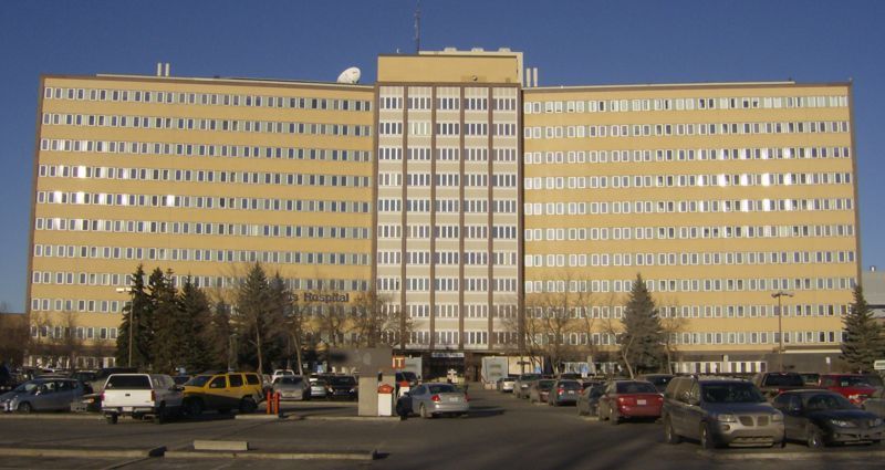 File:Foothills Hospital 13.jpg