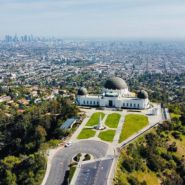 File:Griffith DTLA.jpg