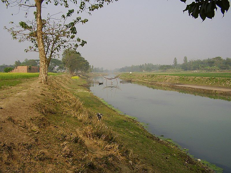 File:Karatoa River.jpg