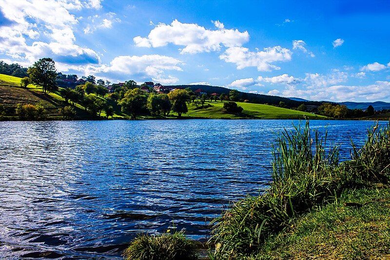 File:Lake Gjilan, Kosovo.jpg