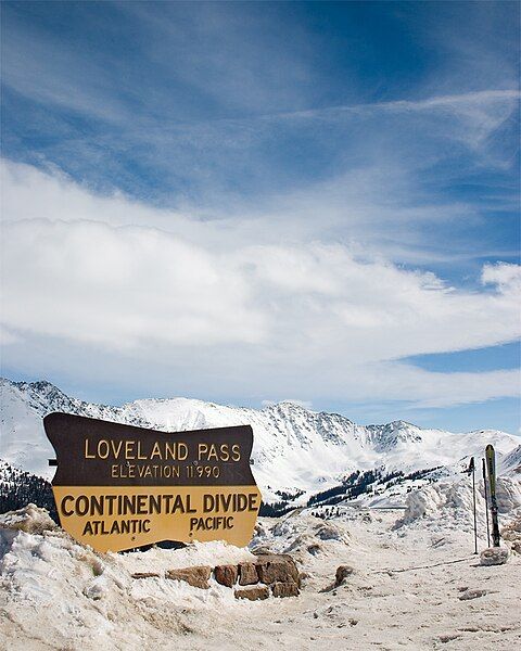 File:LovelandPass CMM.jpg