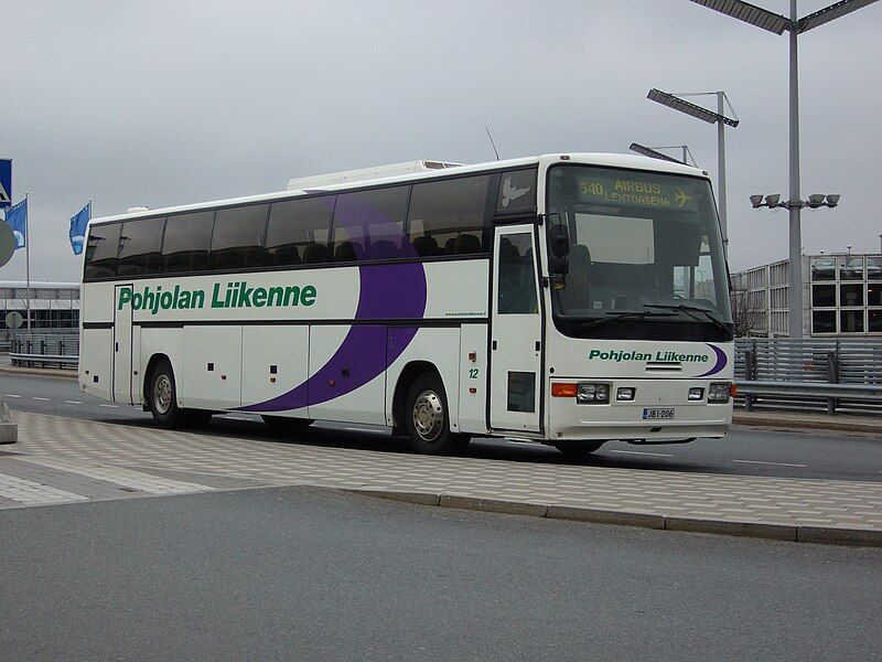 File:PL-12 Helsinki-Vantaan lentoasemalla.jpg