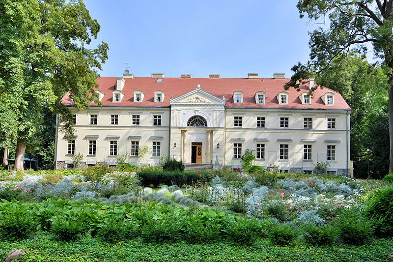 File:Przelewice palac (1).jpg