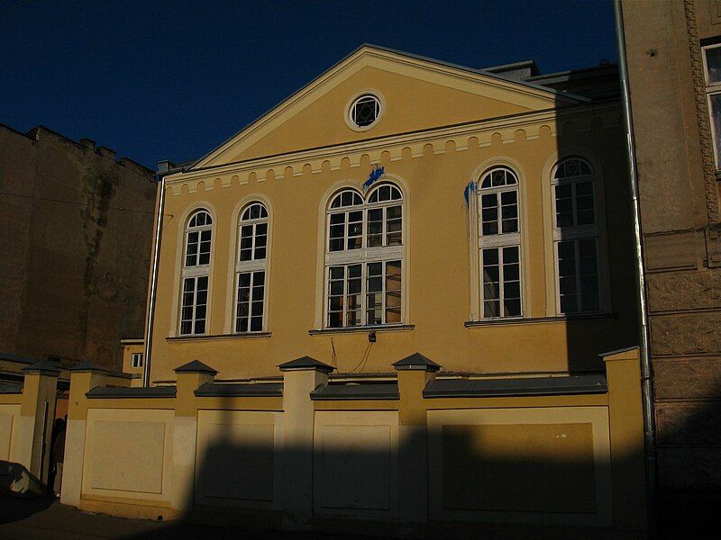 File:Sinagogalvov1.jpg