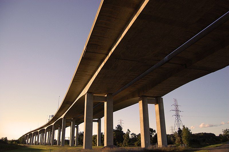 File:Zilwaukee bridge sunset.jpg