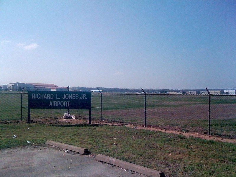 File:Airport sign.jpg