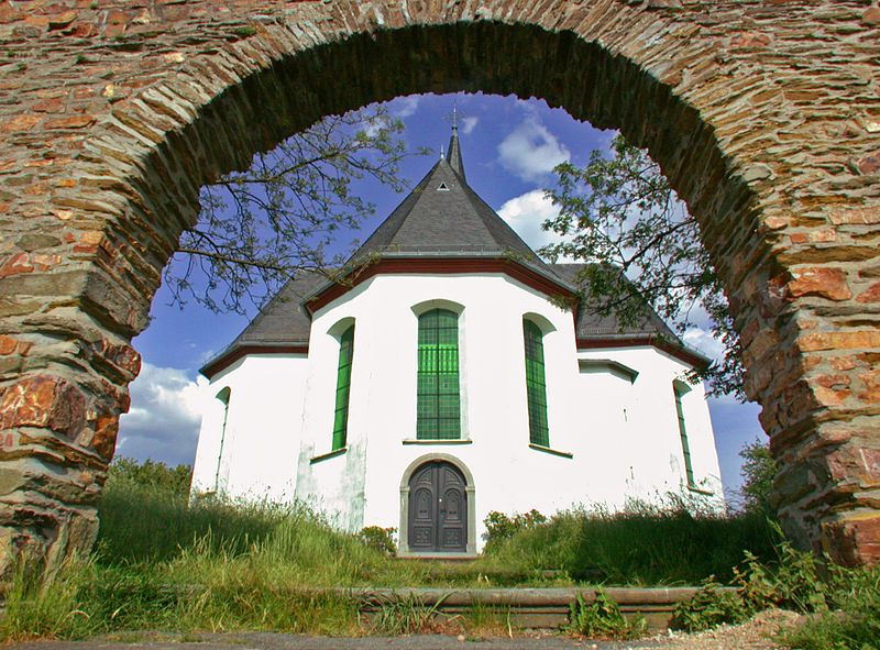 File:Camberg kreuzkapelle.jpg