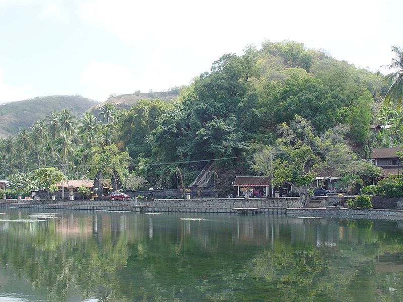 File:Candidasa Lagoon 200507-4.jpg