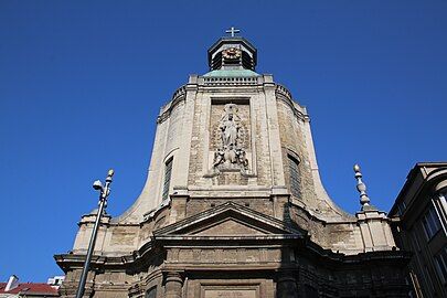 Upper part of the façade