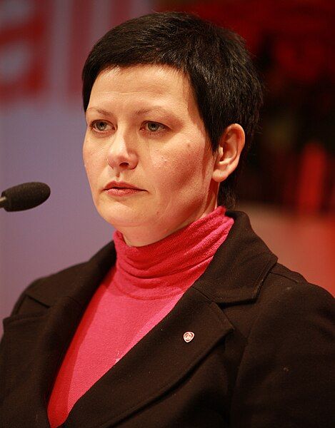 File:Helga Pedersen2009B.jpg