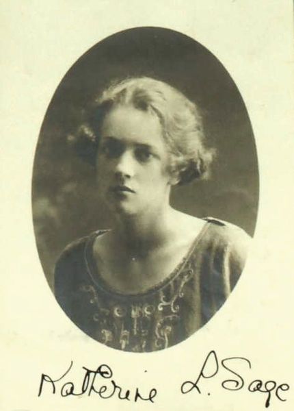 File:Kay Sage 1922.jpg