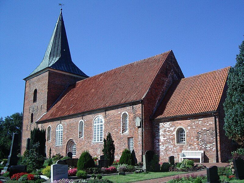 File:Misselwaren, Kirche.JPG