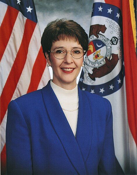 File:Nancy Farmer.jpg