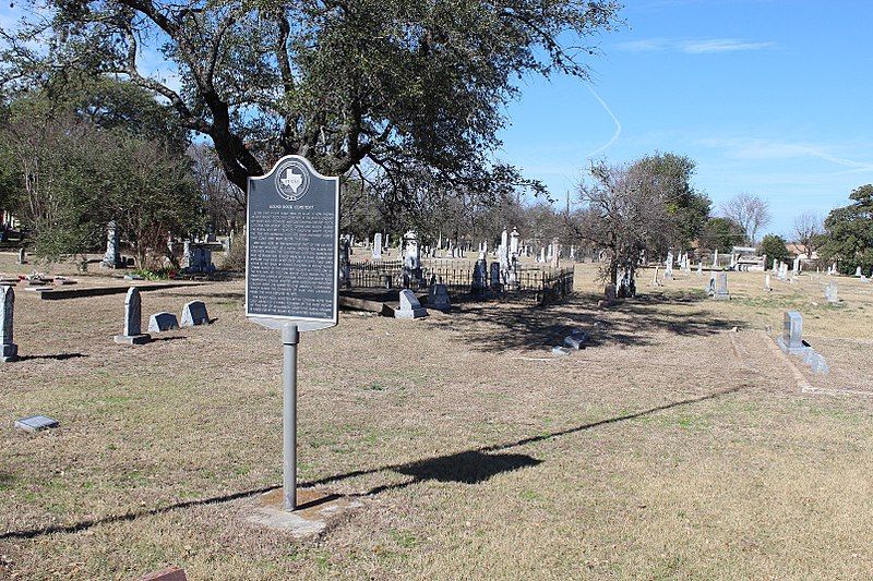 File:Round-rock-tx2017-63(cemetery).jpg