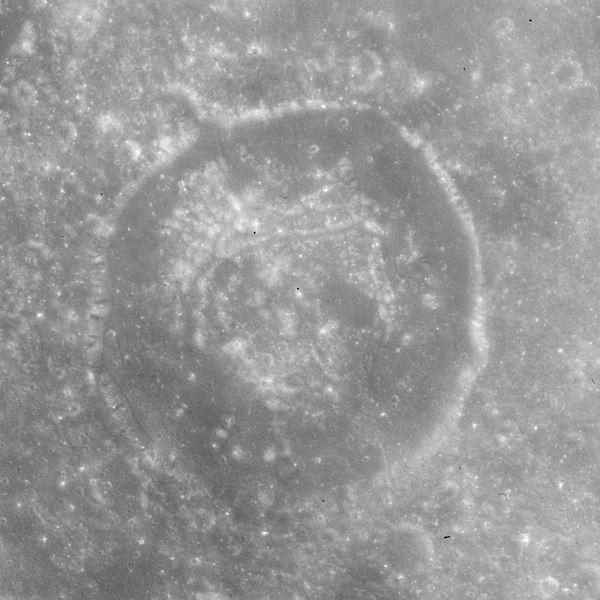 File:Warner crater AS15-M-0923.jpg