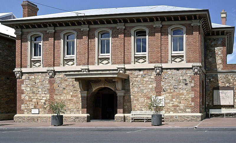 File:York Courthouse.jpg