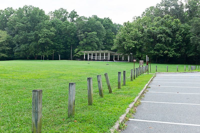 File:Carderock Pavilion.jpg