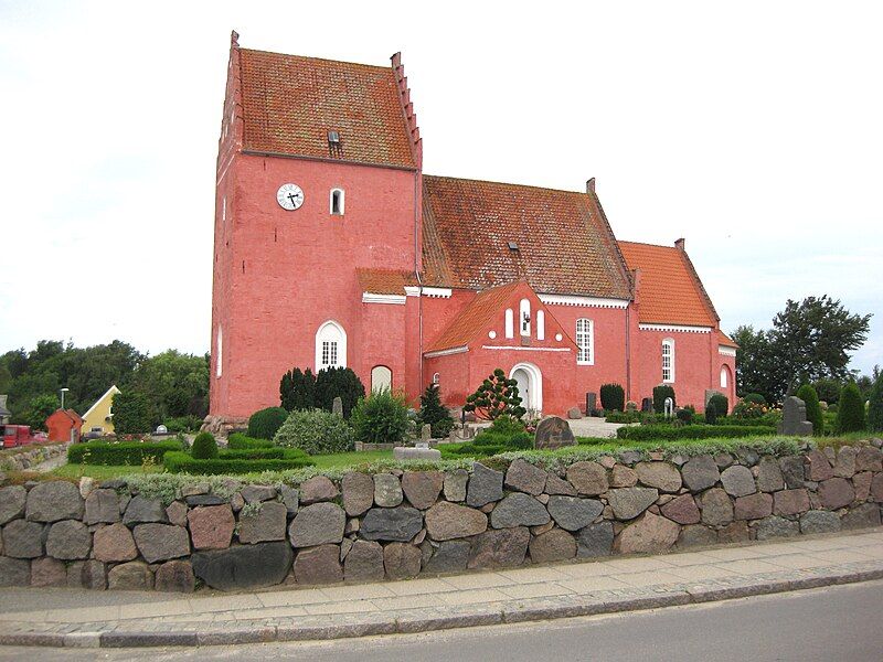 File:Eskilstrup Kirke2.jpg