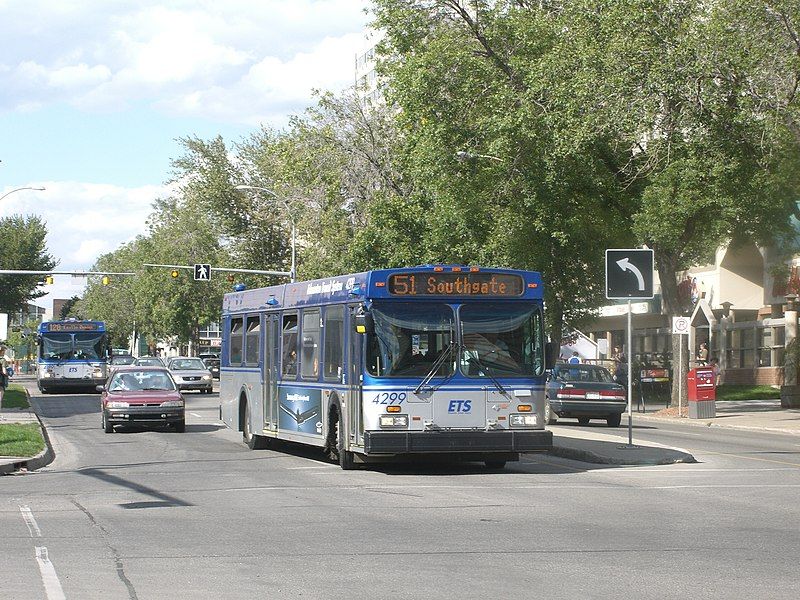 File:Ets-bus-6895.JPG