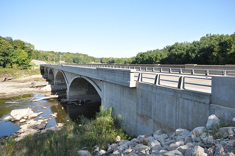 File:GreeneCountyIA LincolnHighway RaccoonRiverRuralSegmentBridge.jpg