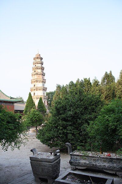 File:Hengshui Buddhist Temple1.jpg